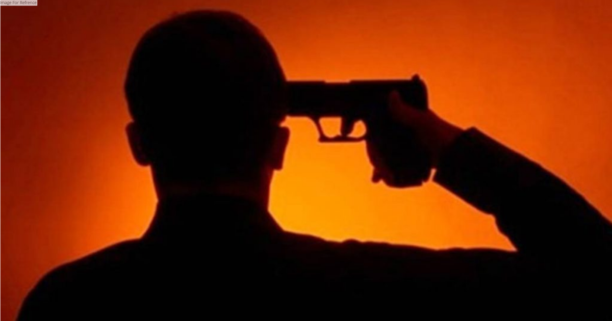 Delhi: CISF constable shoots himself in washroom, dies